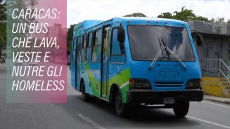 Le ruote della fortuna: un bus benefico a Caracas